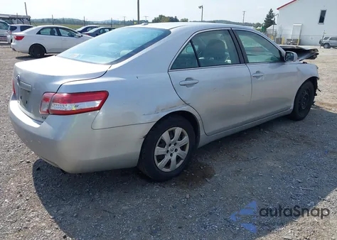 2011 Toyota Camry Le z USA, uszkodzony, nr VIN 4T1BF3EK6BU757169